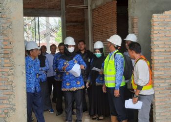 Kunjungan ke RS SIM, Fitriany Farhas Meminta Agar Pembangunan Selesai Tepat Waktu