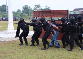 Polres Nagan Raya dan Brimob Batalyon C gelar Simulasi Pengamanan Pemilu 2024
