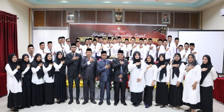 KIP Nagan Raya Lantik 50 Anggota PPK Pemilu 2024