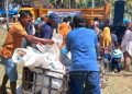 Seribuan Karyawan PT Socfindo Seunagan Bersihkan Sampah di Pantai Nagan Raya