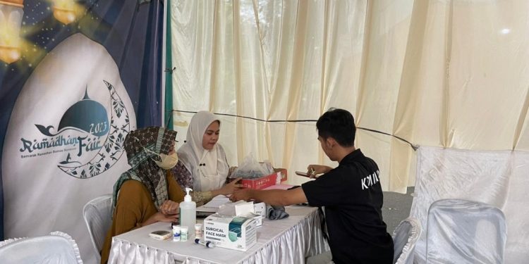Meriahkan Ramadhan Fair, Stand RSSIM Nagan Raya Gratiskan Pemeriksaan Kesehatan