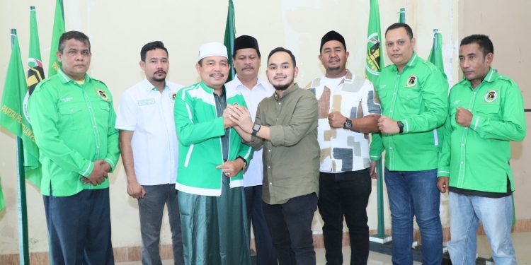 Muhajir Hasballah Resmi Mendaftarkan Diri Sebagai Bacaleg Partai Ka’bah