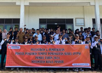 Panwascam Kuala Pesisir Kukuhkan 50 Pengawas TPS Pemilu 2024