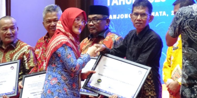 Pemkab Nagan Raya Raih Predikat Zona Hijau Pelayanan dari Ombusman RI