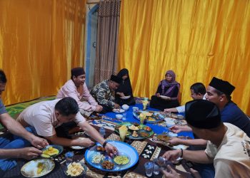 Pj Bupati Nagan Raya Takziah Ke Rumah Duka Mahasiswa yang Meninggal di Mesir