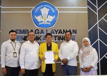 Rektor UTU Terima SK Izin Prodi Magister Ekonomi Pembangunan