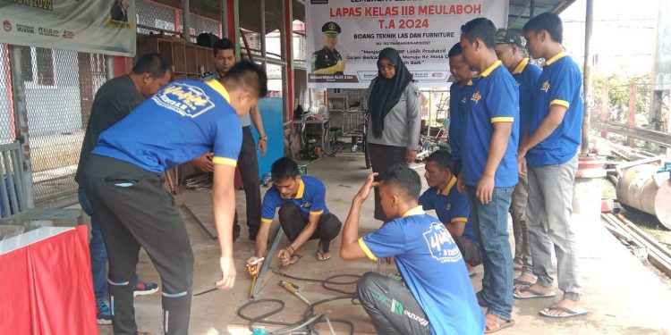 Tingkatkan Keterampilan Warga Binaan, Lapas Meulaboh gelar Pelatihan Teknik Pengelasan dan Furniture