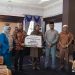 Bank Aceh Syariah Salurkan Rp 500 Juta Zakat Perusahaan Melalui Baitulmal Nagan Raya