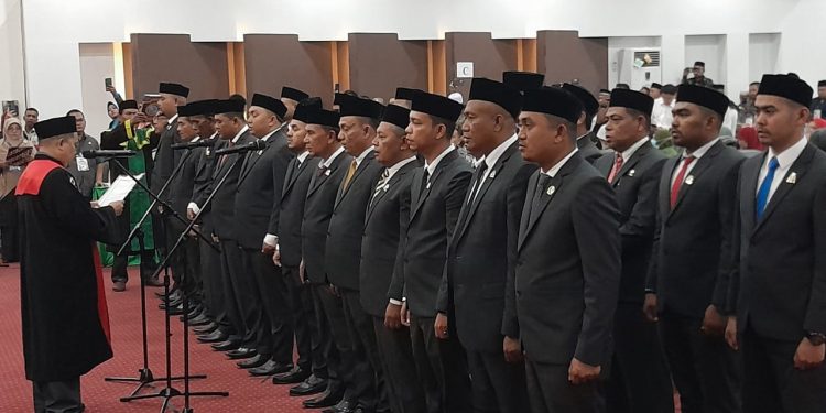 25 Anggota DPRK Nagan Raya Masa Jabatan 2024-2029 Resmi dilantik