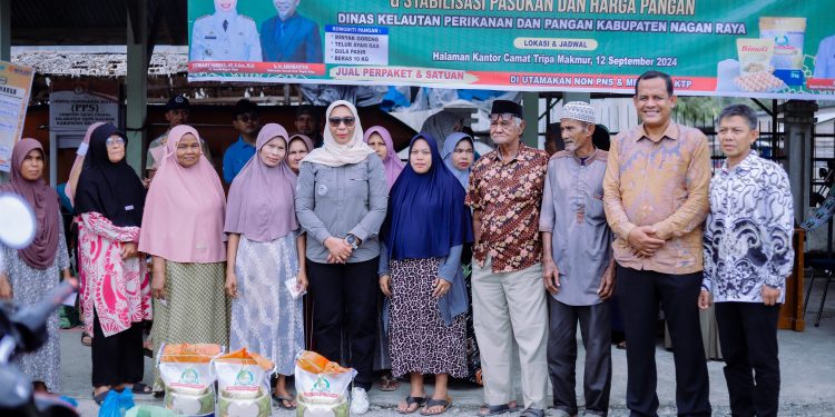 Pj Bupati Nagan Raya Tinjau Lokasi Pelaksanaan Gerakan Pangan Murah