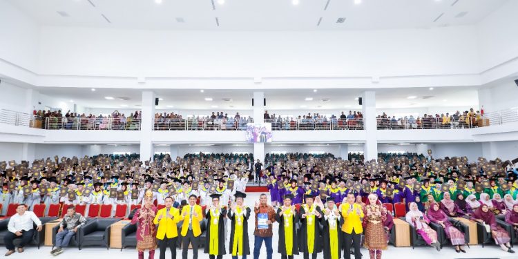 UTU Gelar Wisuda ke-XVIII, Rektor Dorong Lulusan  Berinovasi dan Berkontribusi untuk Masyarakat