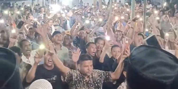 Ribuan Pendukung Paslon AMAN Hadiri Silaturrahmi di Kediaman Haji Sanusi