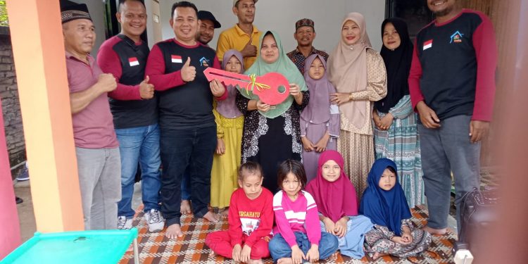 Janda di Aceh Singkil Terima Kunci Rumah Dari GARDA Indonesia