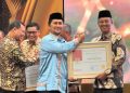 Pj Bupati Nagan Raya Terima Penghargaan Siddhakarya Tahun 2024