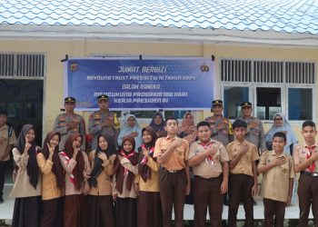 Wakapolres Nagan Raya gelar Program “Jumat Bergizi” di SMA Negeri 2 Kuala