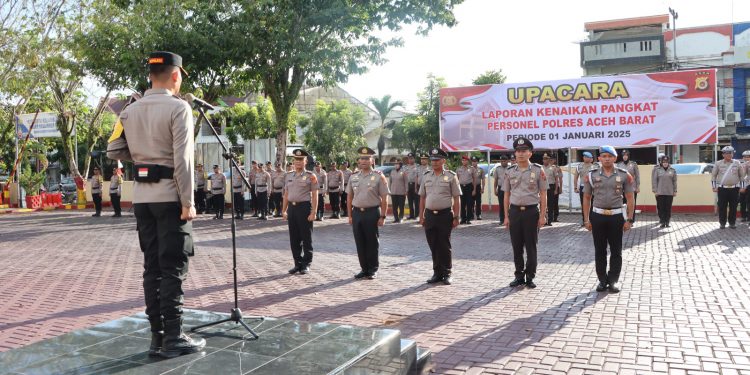 Kapolres Aceh Barat Pimpin Upacara Kenaikan Pangkat Personel