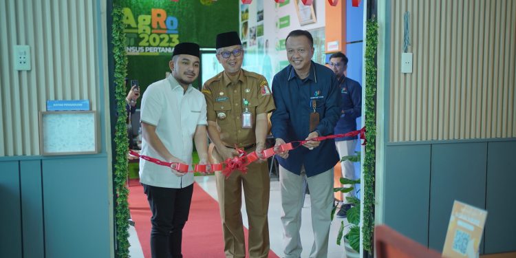 Pj Bupati Nagan Raya Resmikan Ruang Pelayanan Statistik Terpadu BPS