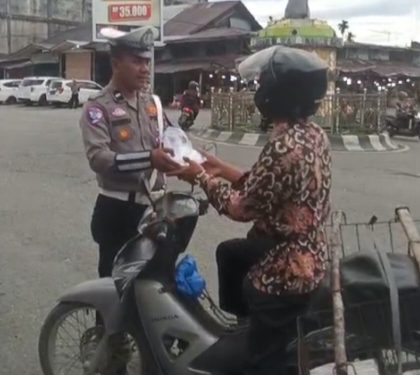 Polres Nagan Raya Gelar Jumat Berkah dalam Rangka Ops Keselamatan Seulawah 2025