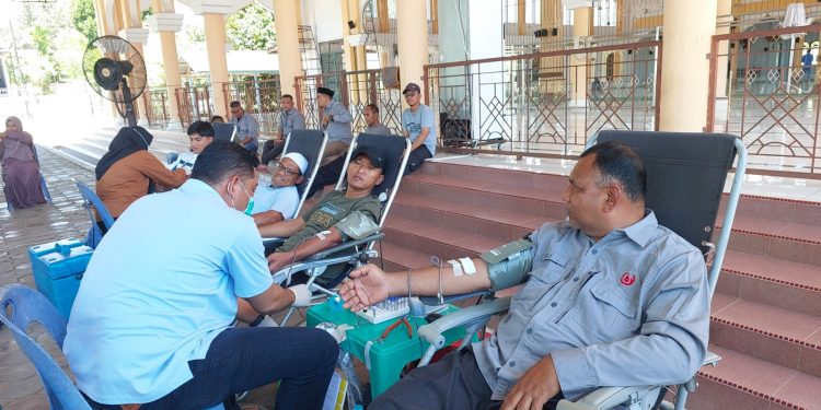 Aksi Donor Darah di Masjid Abu Indrapuri, 90 Kantong Darah terkumpulkan