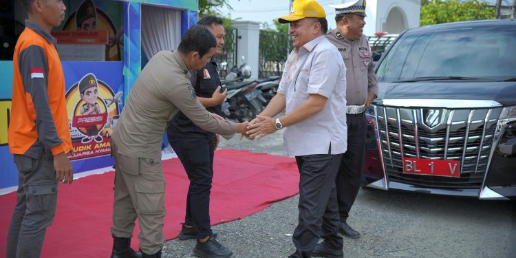 Bupati Nagan Raya Tinjau Pos Pengamanan dan Pelayanan Operasi Ketupat Seulawah 2025