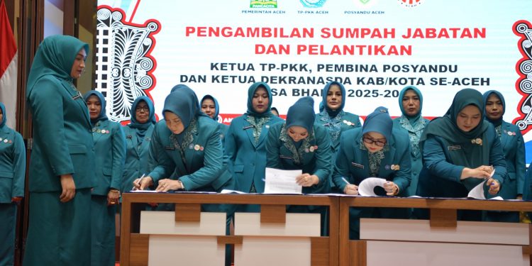 Cut Inda Ratna Safriati Resmi Dilantik sebagai Ketua TP-PKK dan Dekranasda Nagan Raya