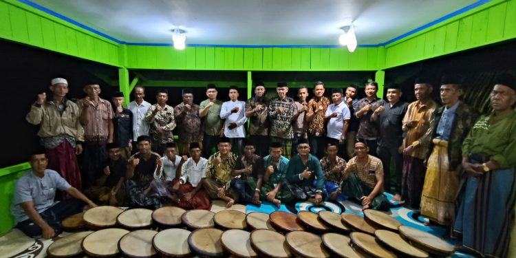 Wabup Raja Sayang Hadiri Pertunjukan Kesenian Tradisional Rapai Tuha