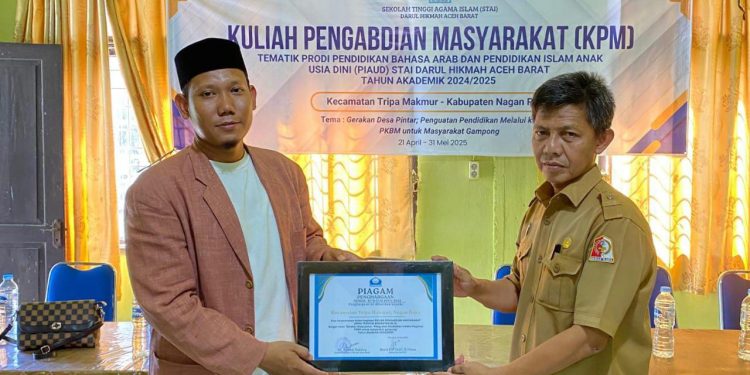 Mahasiswa STAI Darul Hikmah Akhiri Pengabdian di Tripa Makmur