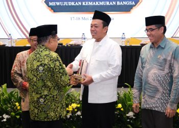 Teken MoU dengan DMI, Menteri Nusron Berkomitmen Tuntaskan Sertipikasi Tanah Wakaf dalam Lima Tahun