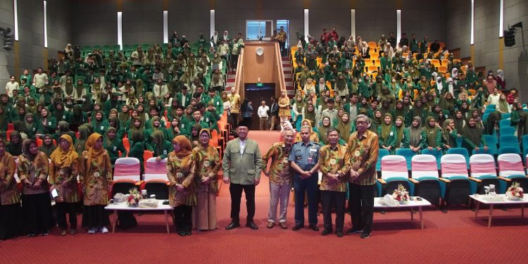 Kuliah Pakar UNUSA, Menteri Nusron Paparkan Peran Strategis Mahasiswa dalam Perubahan Pertanahan dan Tata Ruang