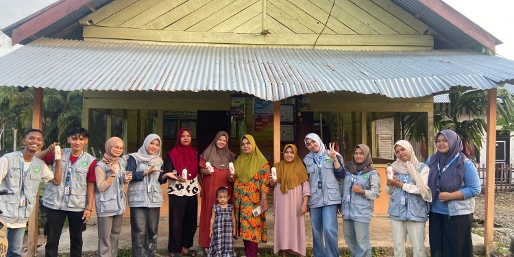 Berdayakan Ekonomi Masyarakat, Mahasiswa UTU Kembangkan Produk UMKM di Desa Alue Sikaya