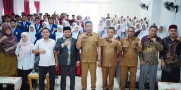 Bupati Nagan Raya Buka Pembinaan Mental Spiritual untuk Pelajar SMA