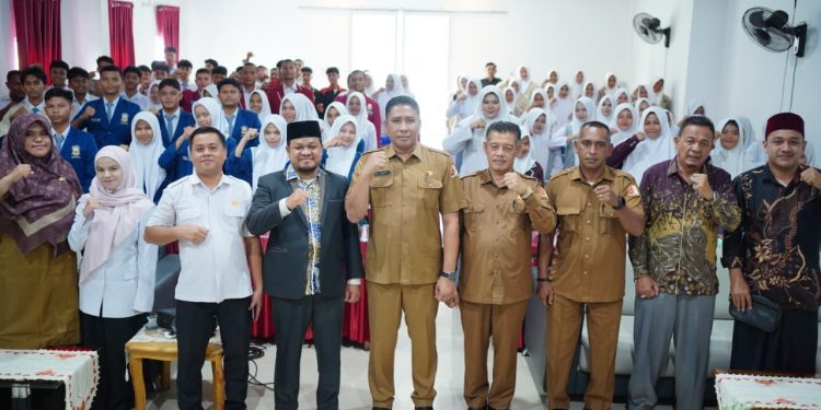 Bupati Nagan Raya Buka Pembinaan Mental Spiritual untuk Pelajar SMA