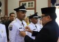 Bupati TRK Lantik 10 Keuchik Pengganti Antar Waktu