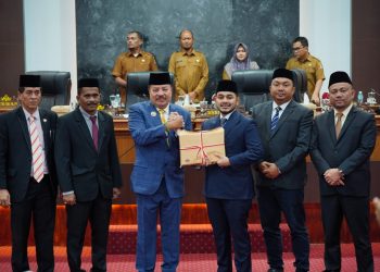 Bupati TRK Sampaikan Nota Keuangan Rancangan APBK 2026 pada Rapat Paripurna