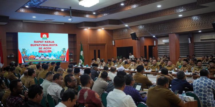 Hadiri Raker di Banda Aceh, Bupati TRK : Aceh Beda dengan Provinsi Lain