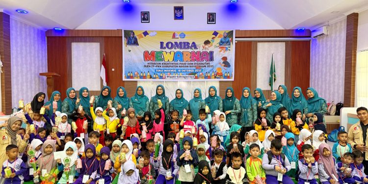 Ketua TP-PKK Nagan Raya Buka Lomba Mewarnai bagi Anak PAUD dan Disabilitas