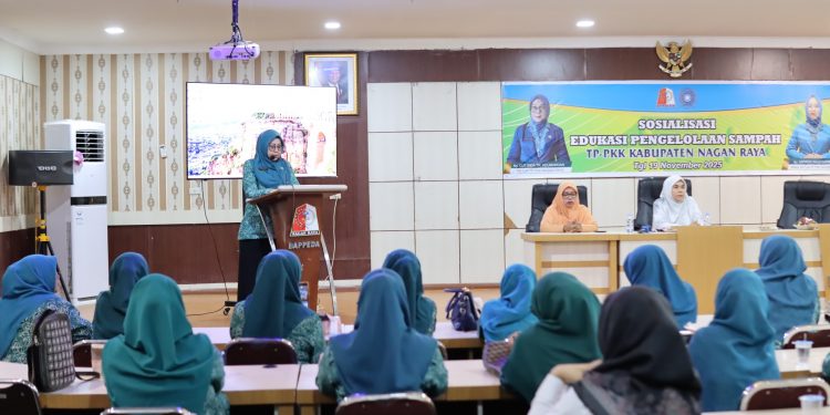 Ketua TP-PKK Nagan Raya Resmi Buka Sosialisasi Edukasi Pengelolaan Sampah