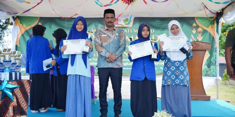 Plt Sekda Zulkifi Tegaskan Komitmen Pemkab Dukung Pendidikan Agama dan Dayah