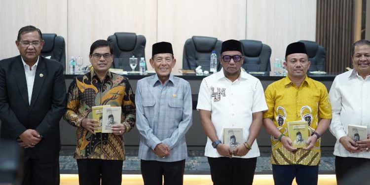 Raja Sayang hadiri Seminar dan Diskusi Buku “Langkah dan Jejak Pembangunan Nagan Raya” di UIN Ar-Raniry