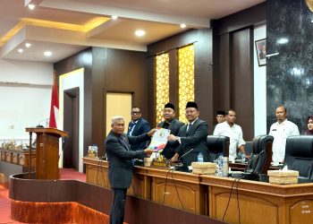 Wakil Bupati Nagan Raya Hadiri Rapat Paripurna DPRK Terkait RPJP 2025-2045