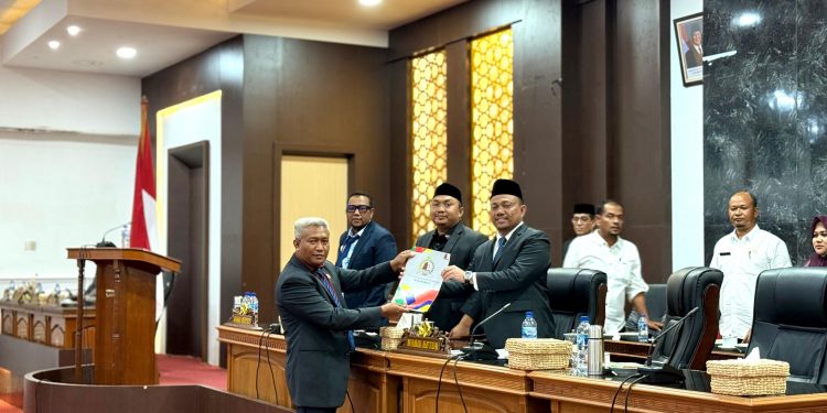 Wakil Bupati Nagan Raya Hadiri Rapat Paripurna DPRK Terkait RPJP 2025-2045