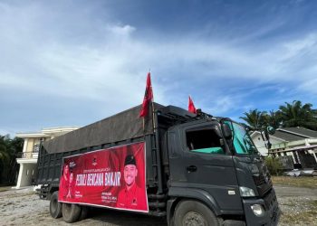 Jamaluddin Idham Salurkan 12 Ton Beras untuk Warga Terdampak Banjir di Nagan Raya