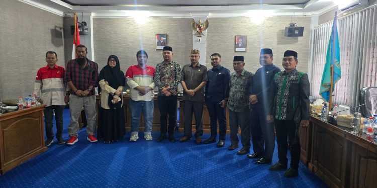 Ketua Komisi I DPRK Minta PT AJB dan PT Mifa Hentikan Sementara Eksploitasi Tambang di Nagan Raya