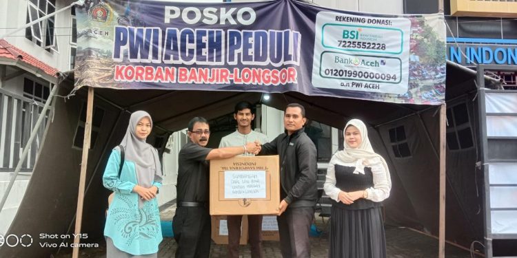 PWI Aceh Distribusikan Bantuan untuk Wartawan Nagan Raya dan Aceh Singkil