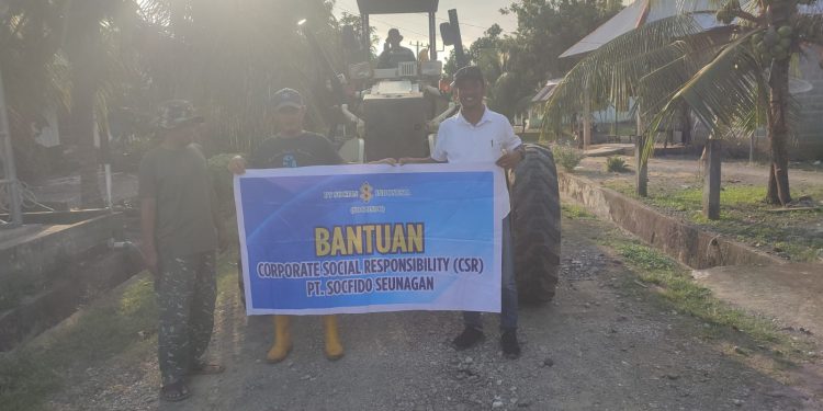 PT Socfindo Seunagan Perbaiki Jalan Rusak Sepanjang 3.100 Meter di Nagan Raya