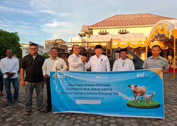 BSI Nagan Raya Salurkan Sapi Kurban untuk Warga Alue Siron