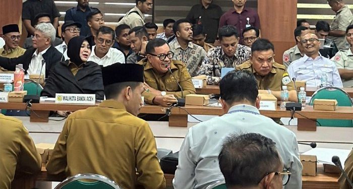 Bupati Nagan Raya Desak Pembangunan Sekolah dan Jembatan di Beutong Ateuh