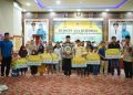 Bupati TRK Serahkan Bantuan 1 Miliar kepada 1.832 Anak Yatim di Nagan Raya