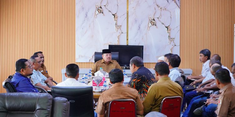 Bupati TRK Tegaskan PMKS Wajib Patuhi Harga Sawit, Ancam Cabut Izin Jika Melanggar