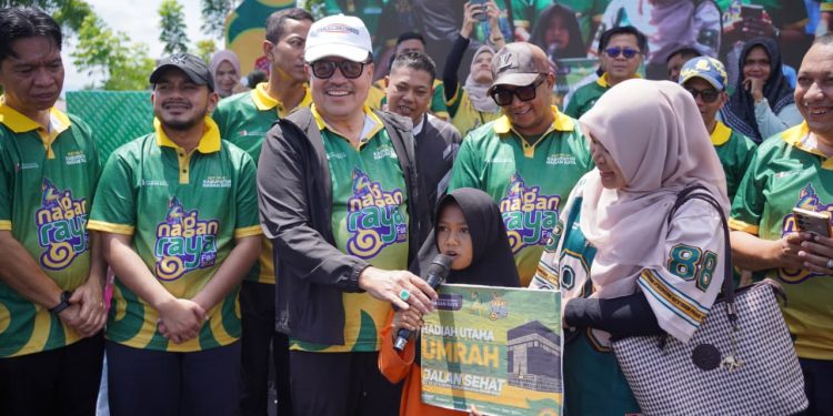 Jalan Sehat Semarakan HUT Nagan Raya Ke-24